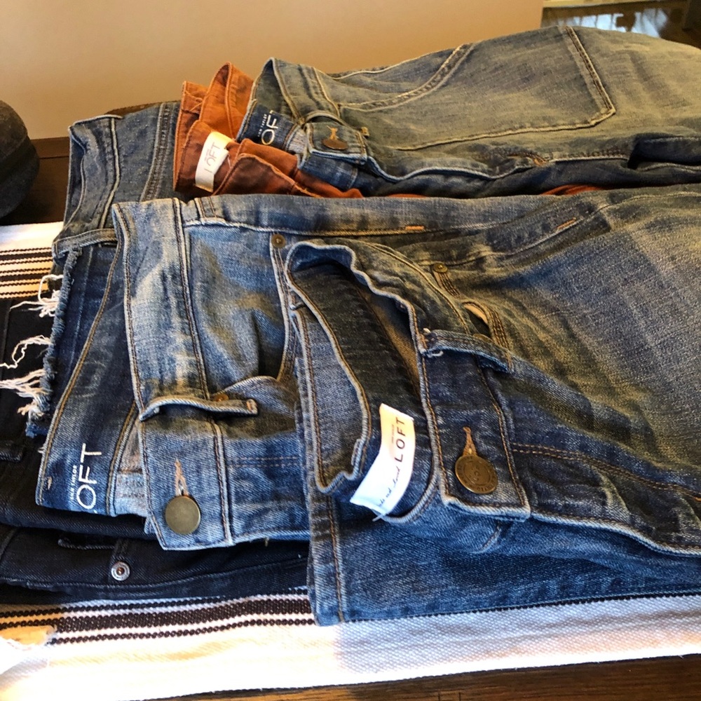 Six pair of Loft cropped jeans/pants. Size 6.